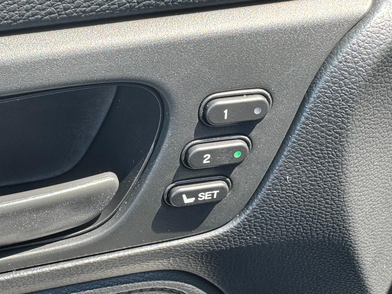 Honda Odyssey Vehicle Full-screen Gallery Image 18