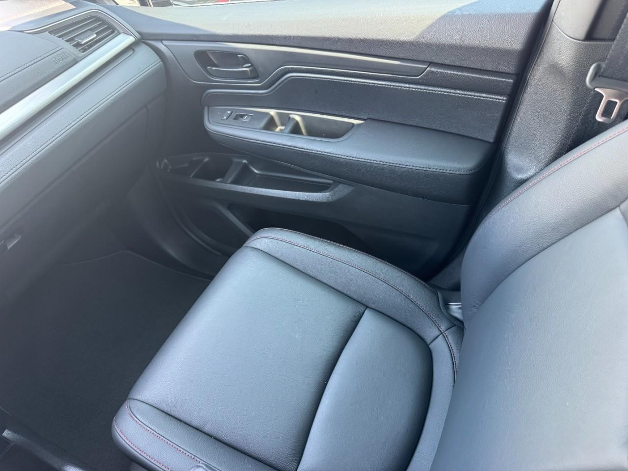 Honda Odyssey Vehicle Full-screen Gallery Image 25