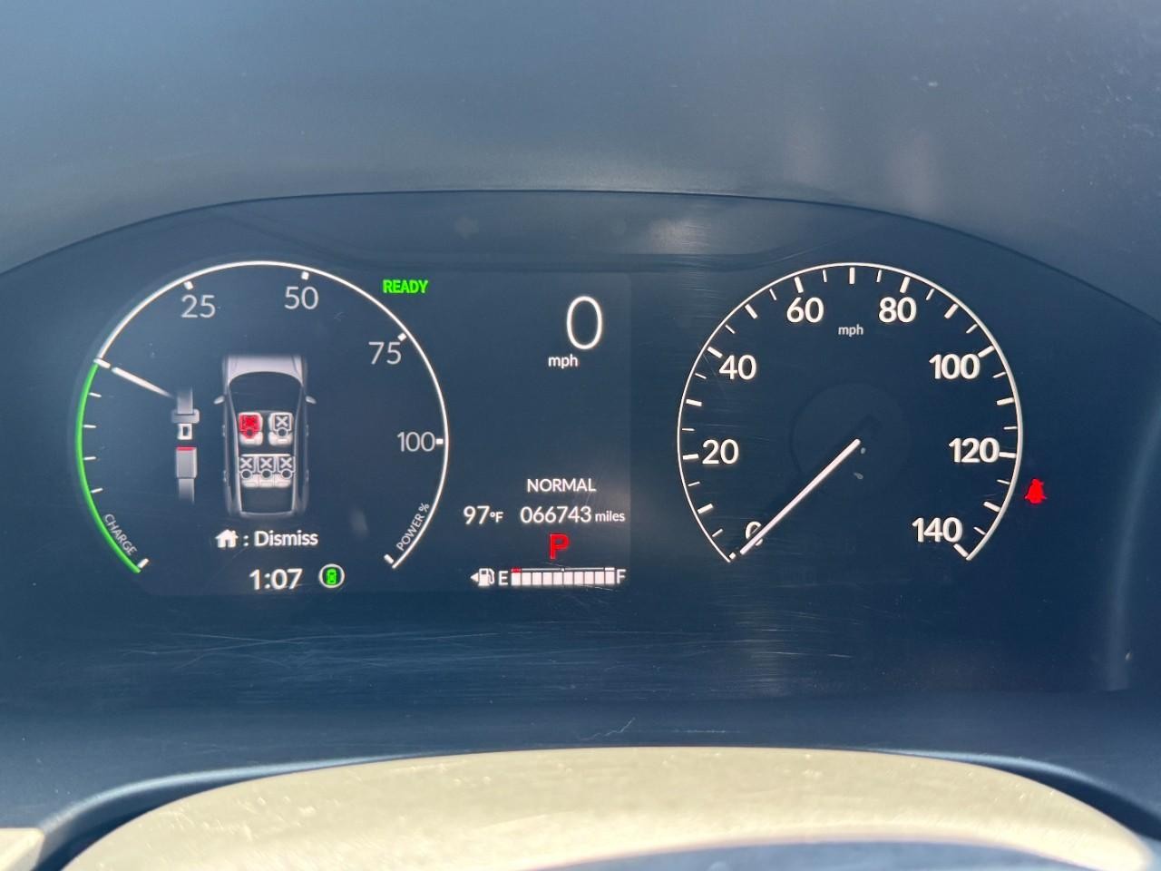 Honda CR-V Hybrid Vehicle Full-screen Gallery Image 23