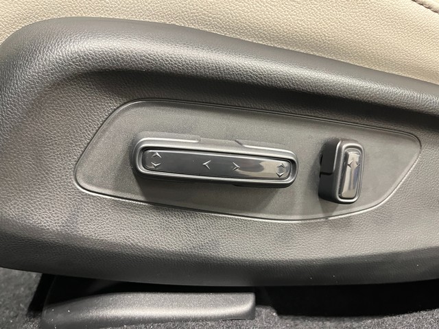 Honda HR-V Vehicle Full-screen Gallery Image 15