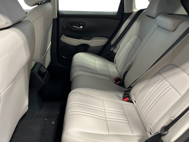 Honda HR-V Vehicle Full-screen Gallery Image 25