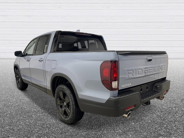 Honda Ridgeline Vehicle Full-screen Gallery Image 04