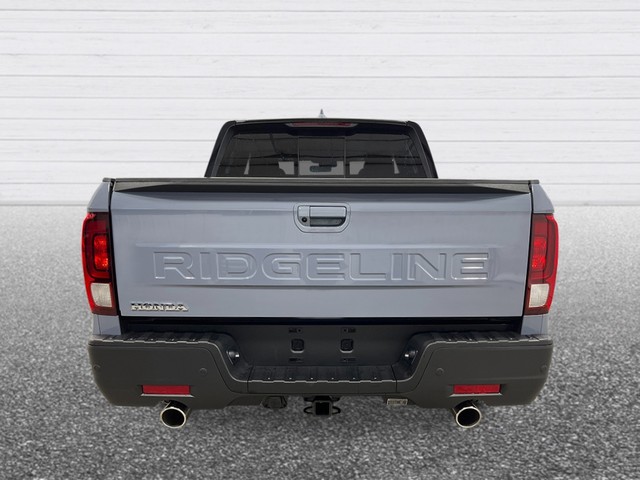 Honda Ridgeline Vehicle Full-screen Gallery Image 05