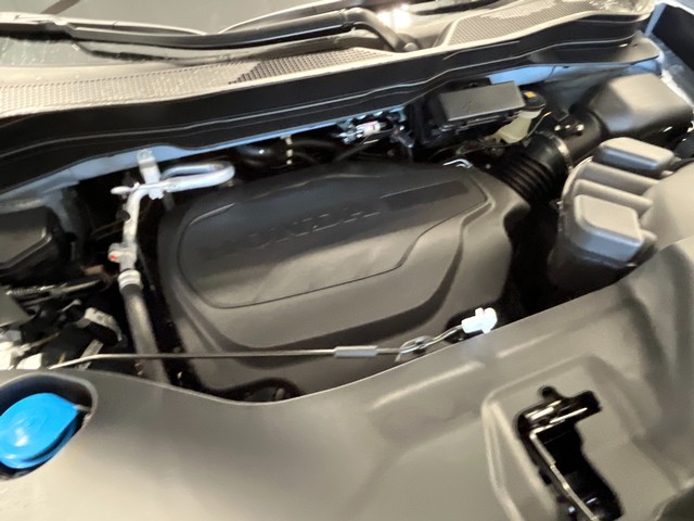 Honda Ridgeline Vehicle Full-screen Gallery Image 14