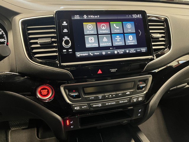 Honda Ridgeline Vehicle Full-screen Gallery Image 22