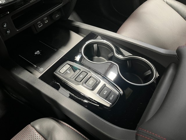 Honda Ridgeline Vehicle Full-screen Gallery Image 25