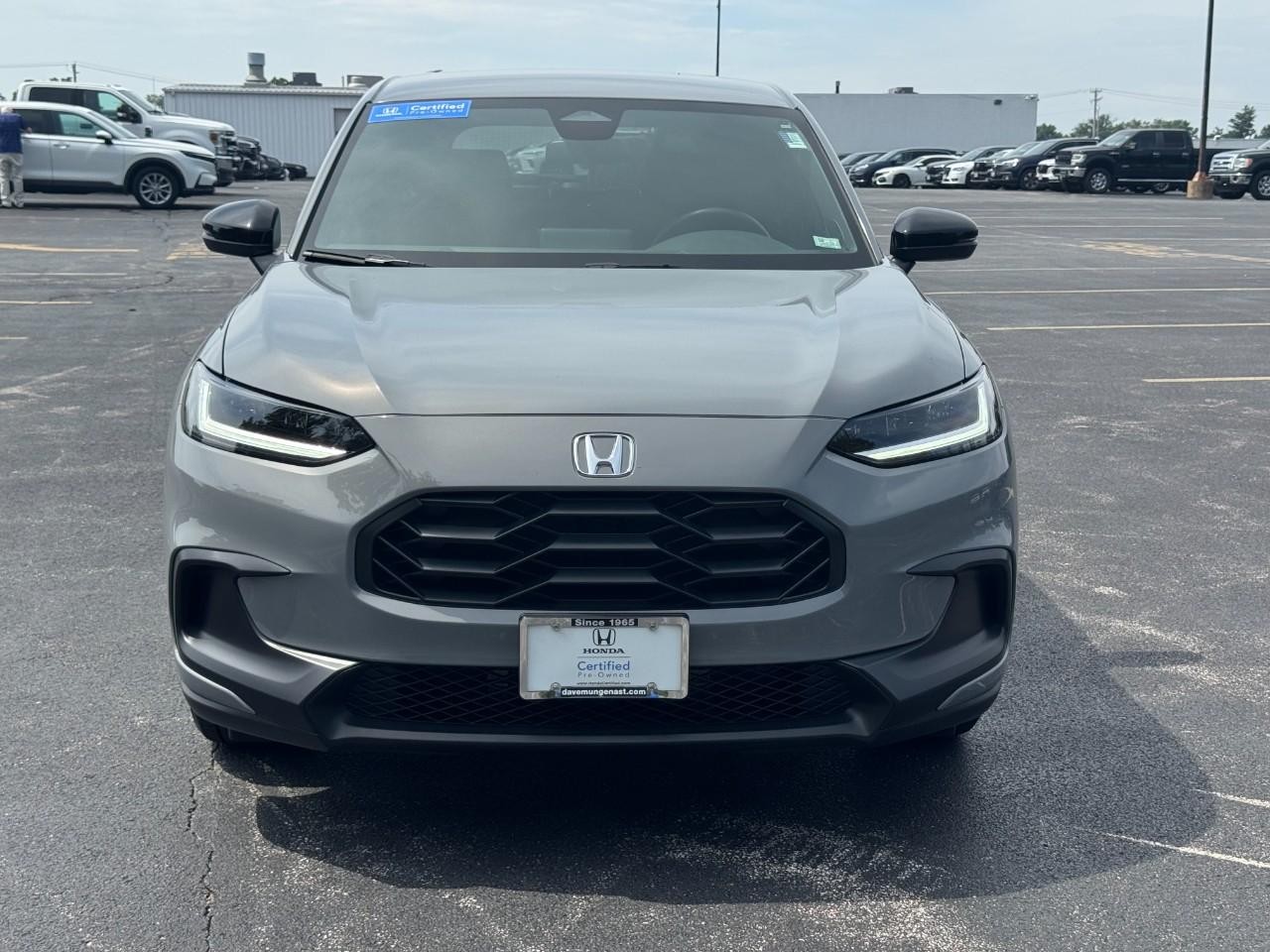 Honda HR-V Vehicle Full-screen Gallery Image 11