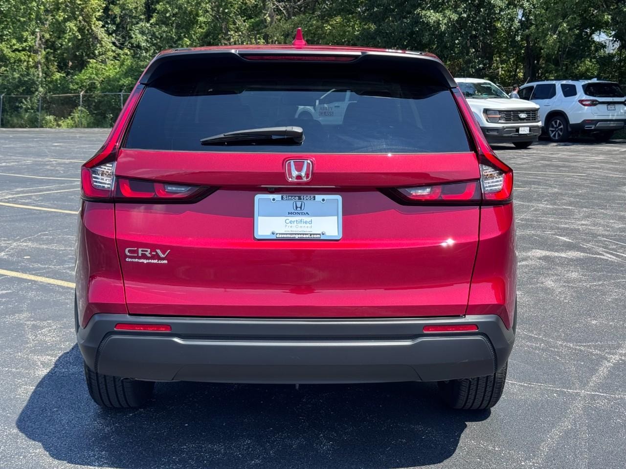 Honda CR-V Vehicle Full-screen Gallery Image 05