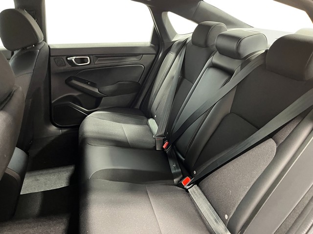 Honda Civic Sedan Vehicle Full-screen Gallery Image 23