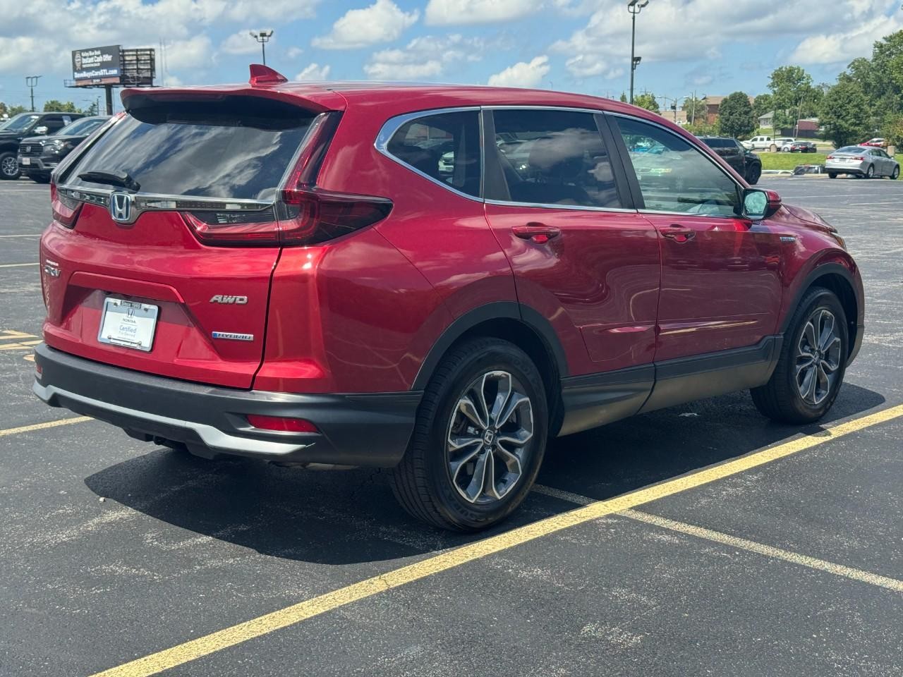 Honda CR-V Hybrid Vehicle Full-screen Gallery Image 03