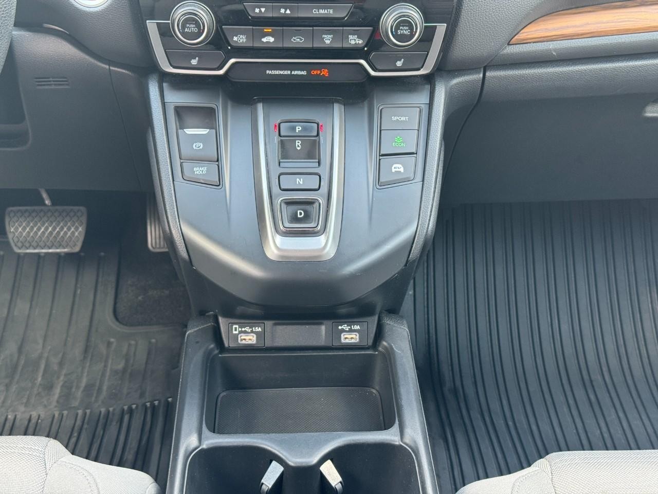 Honda CR-V Hybrid Vehicle Full-screen Gallery Image 15
