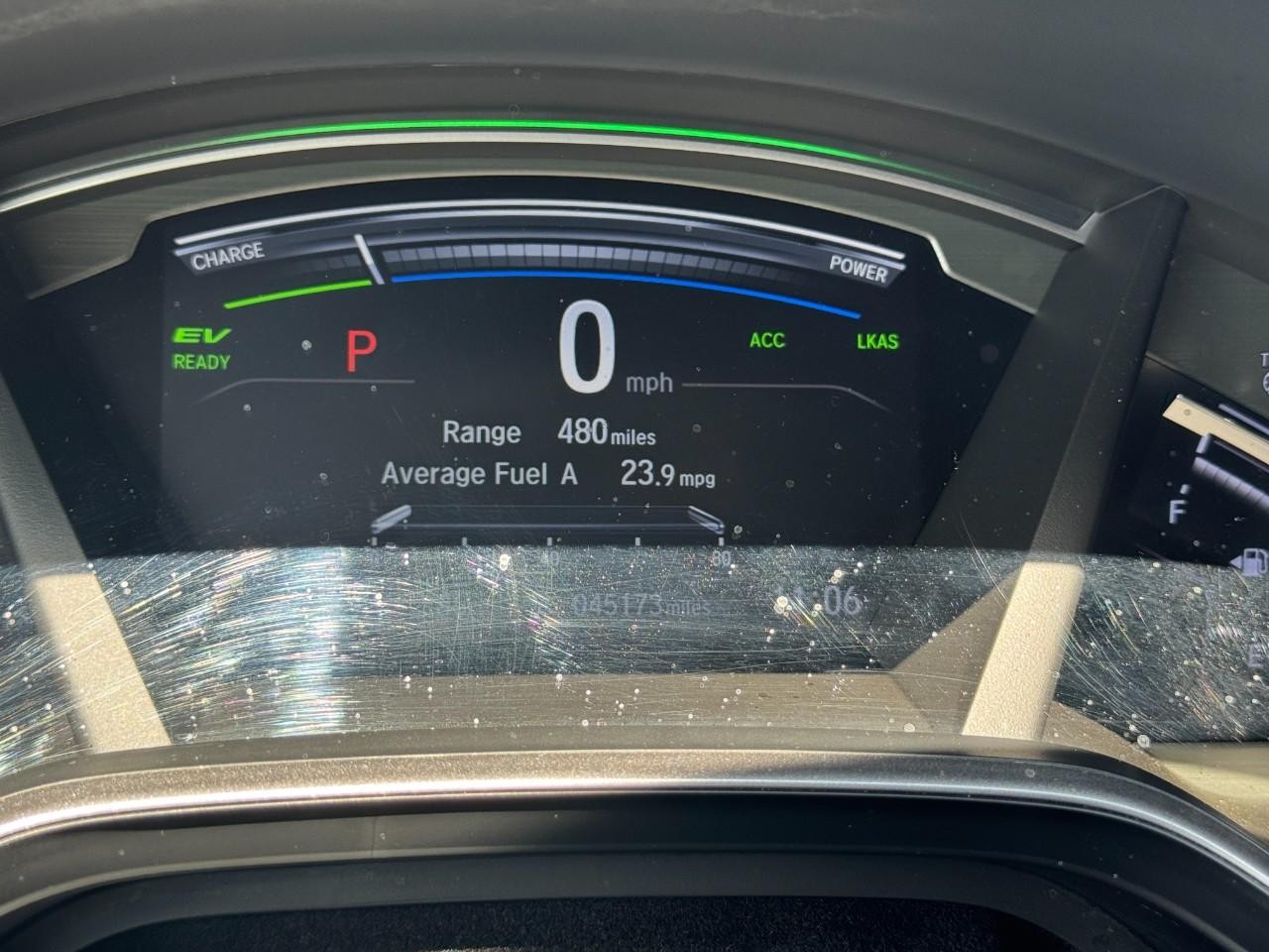 Honda CR-V Hybrid Vehicle Full-screen Gallery Image 22