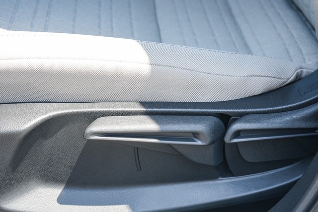 Honda HR-V Vehicle Full-screen Gallery Image 20