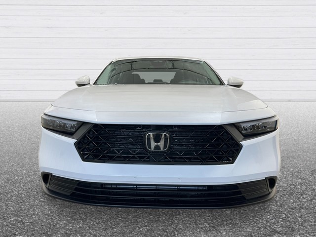 Honda Accord Sedan Vehicle Full-screen Gallery Image 10