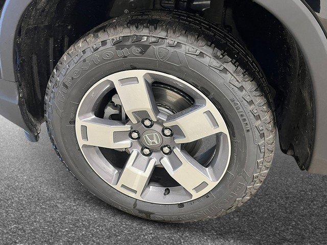 Honda Ridgeline Vehicle Full-screen Gallery Image 12