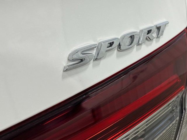 Honda Civic Sedan Vehicle Full-screen Gallery Image 07