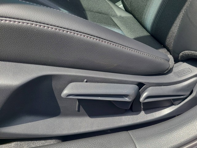 Honda Civic Sedan Vehicle Full-screen Gallery Image 29