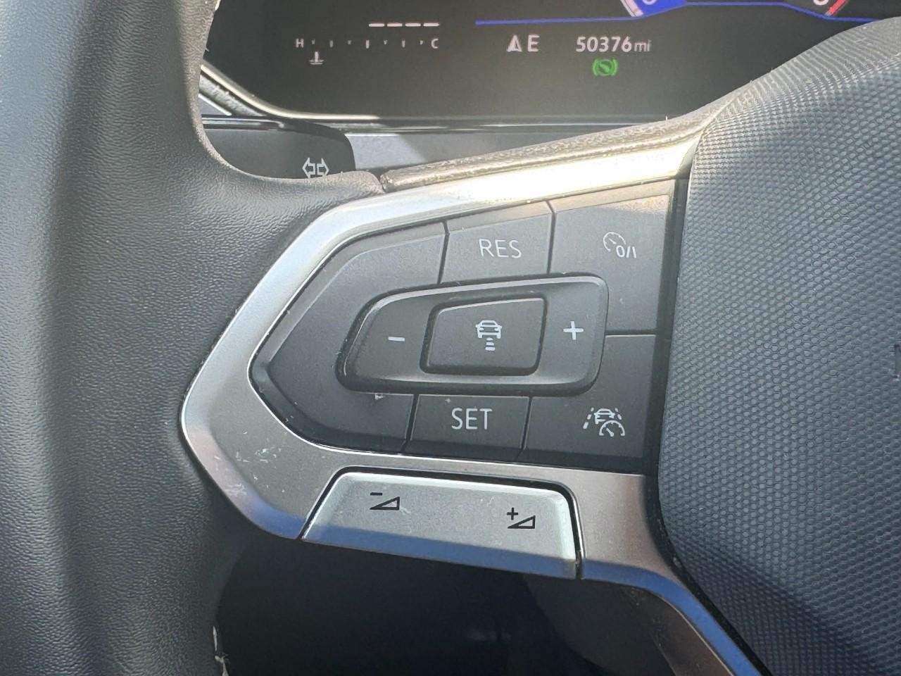 Volkswagen Taos Vehicle Full-screen Gallery Image 23