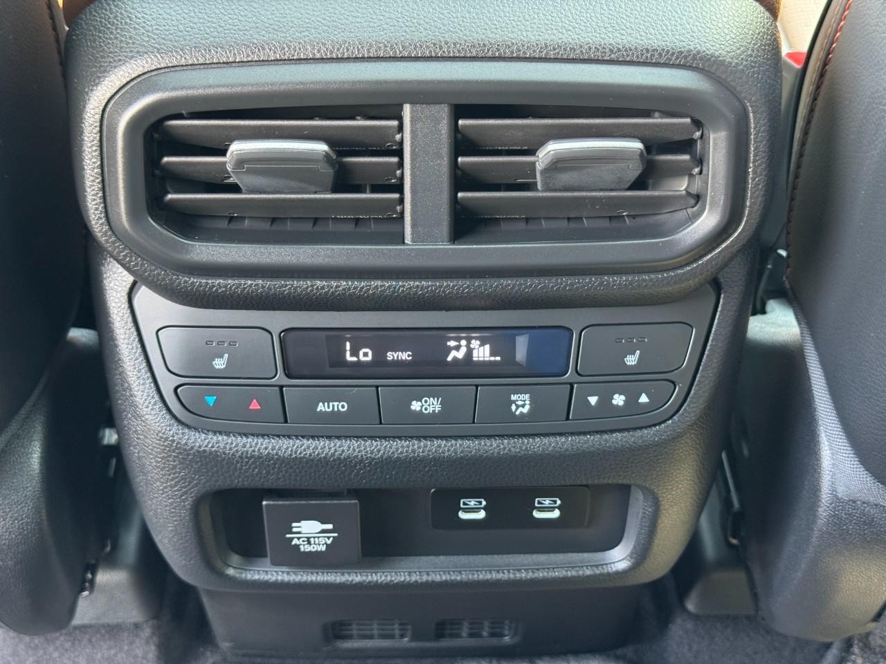 Honda Passport Vehicle Full-screen Gallery Image 13