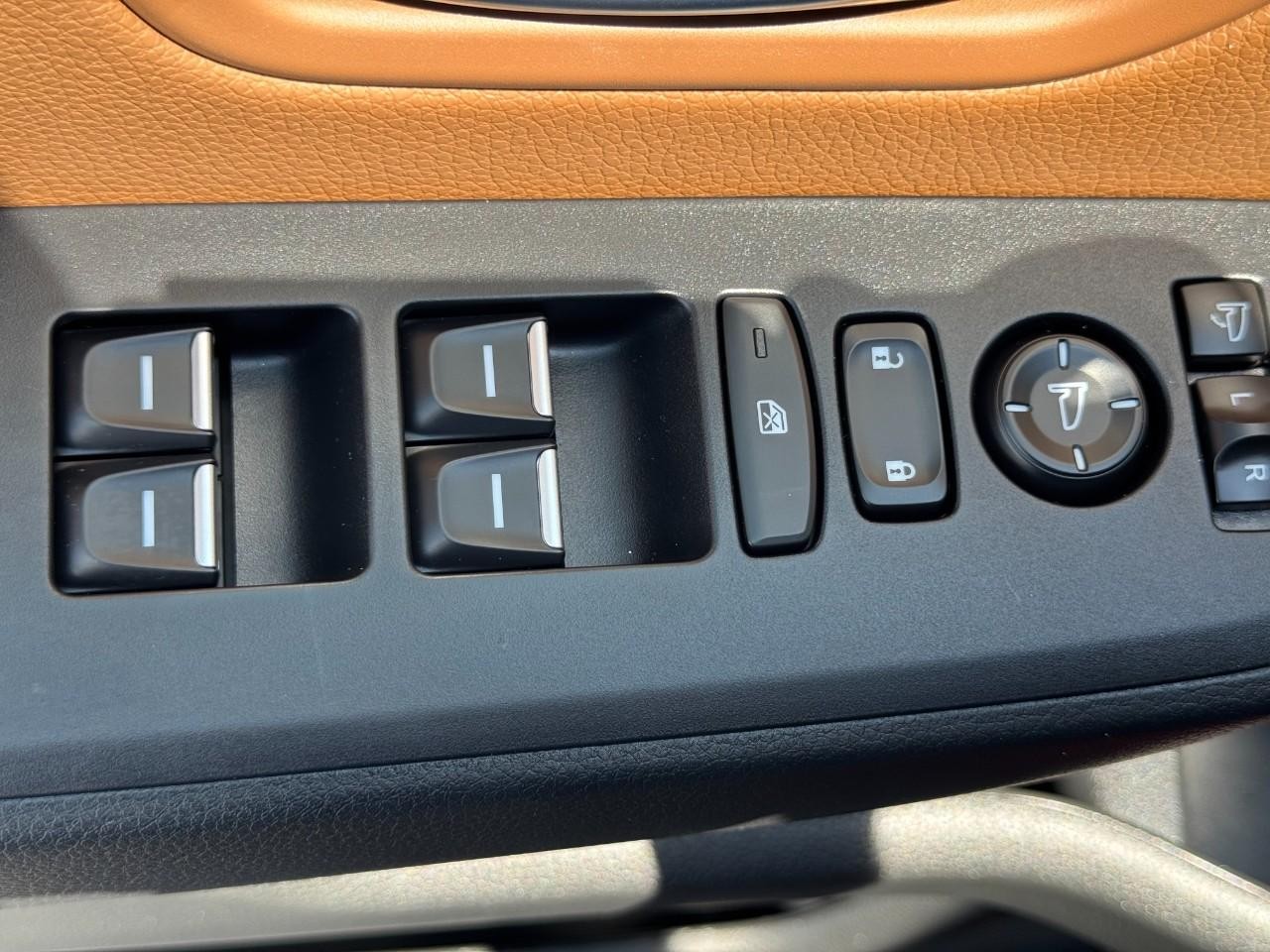 Honda Passport Vehicle Full-screen Gallery Image 19