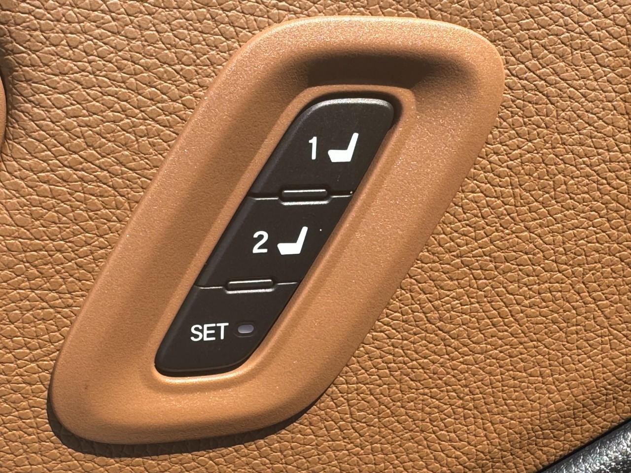 Honda Passport Vehicle Full-screen Gallery Image 20