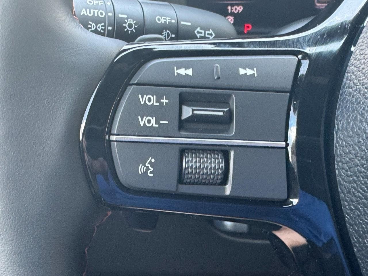 Honda Passport Vehicle Full-screen Gallery Image 22