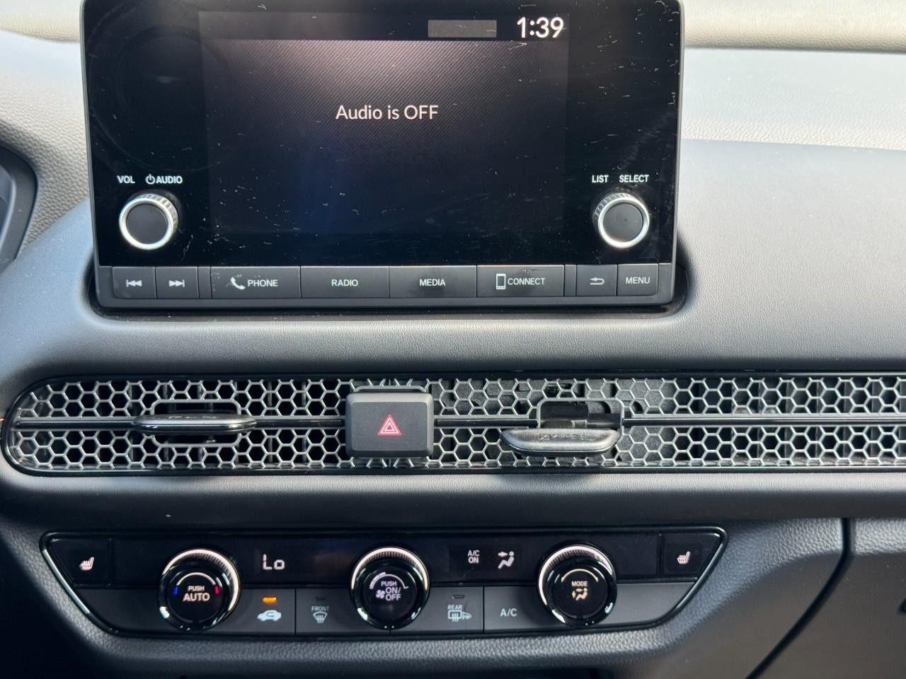 Honda HR-V Vehicle Full-screen Gallery Image 14