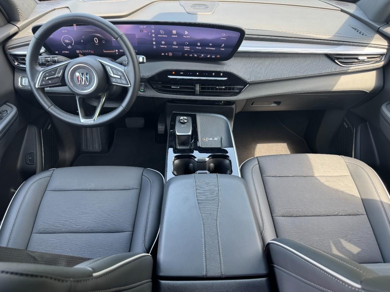 Buick Enclave Vehicle Full-screen Gallery Image 14