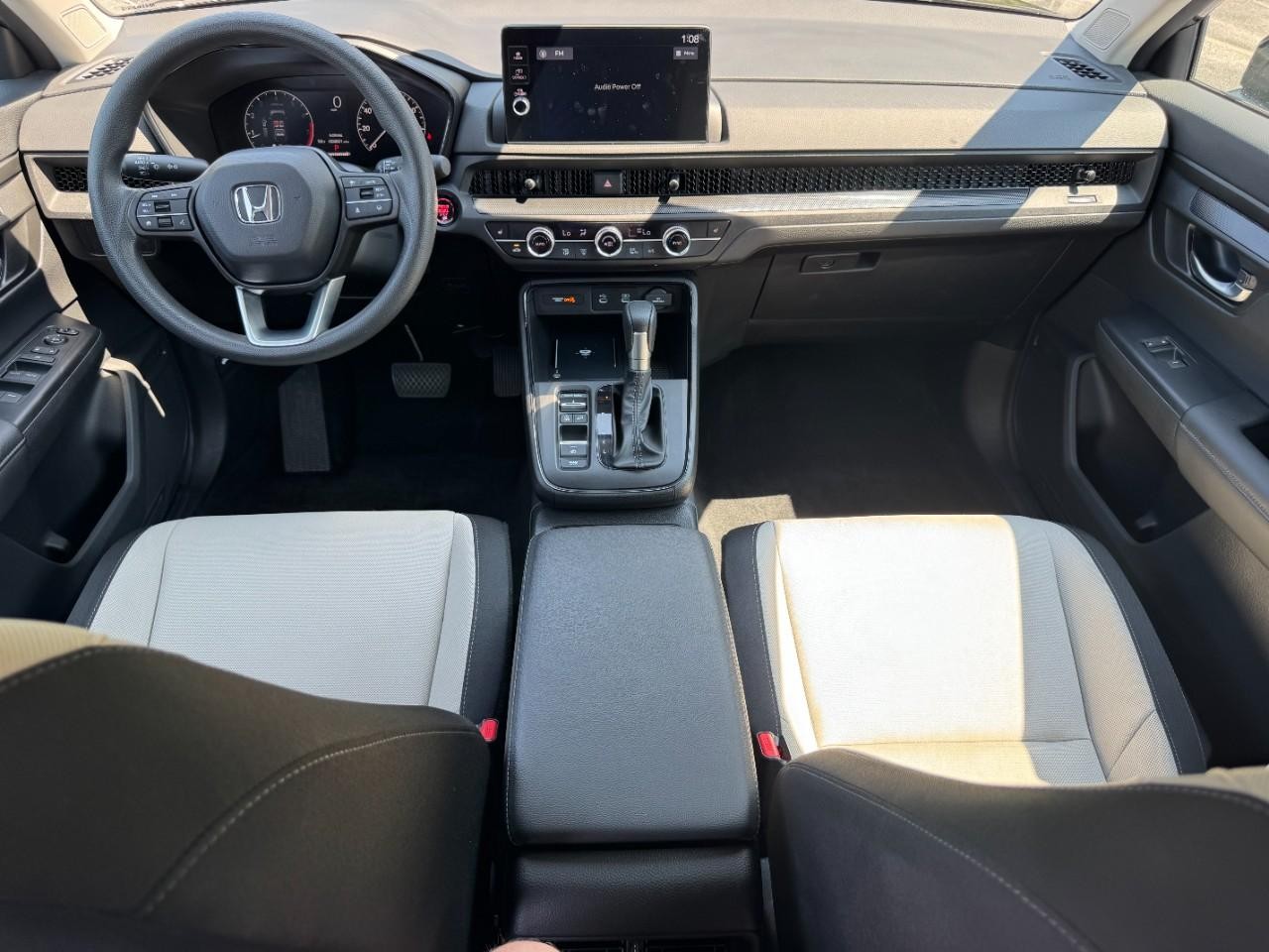 Honda CR-V Vehicle Full-screen Gallery Image 13