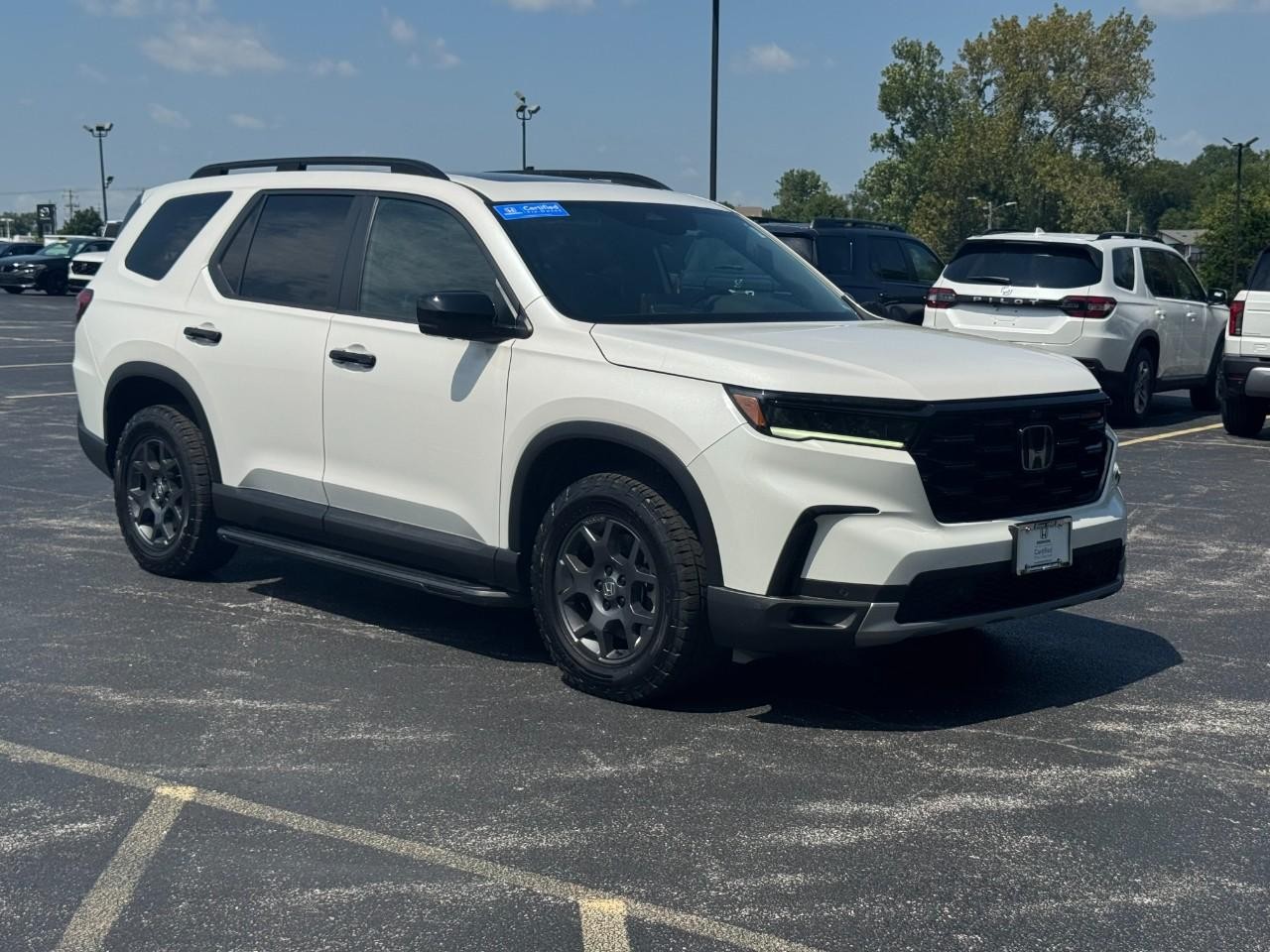 Honda Pilot Vehicle Full-screen Gallery Image 02