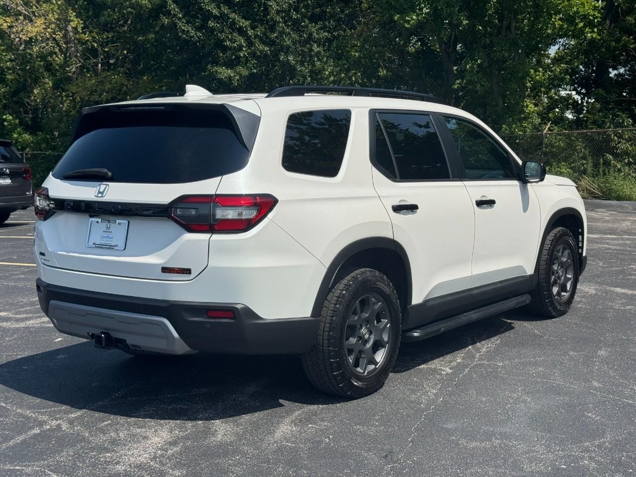 Honda Pilot Vehicle Full-screen Gallery Image 04