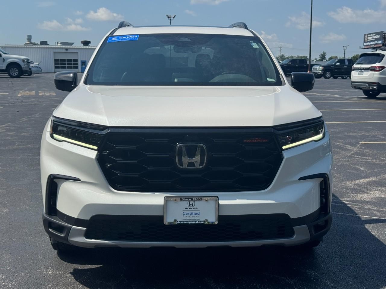 Honda Pilot Vehicle Full-screen Gallery Image 11