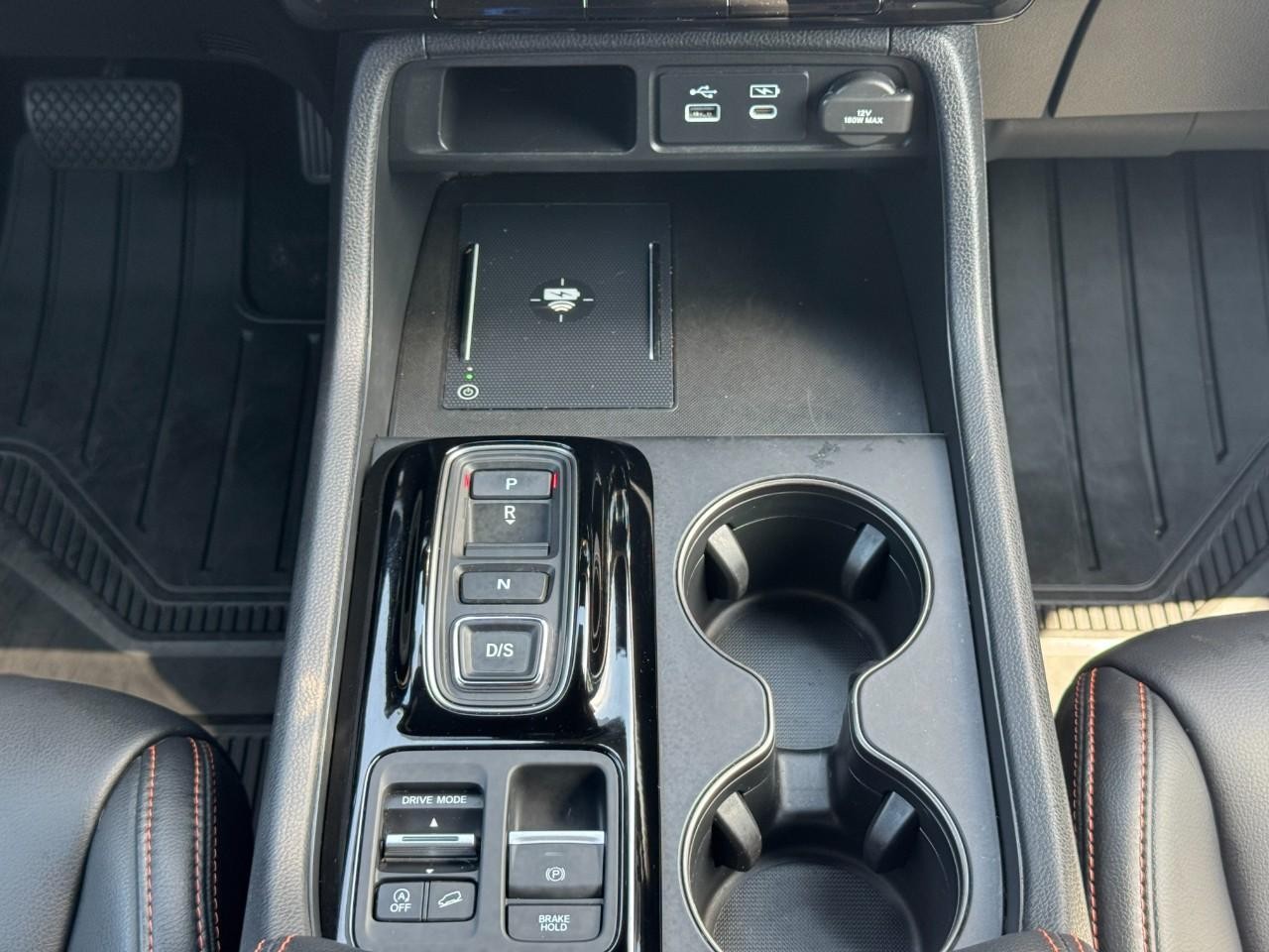 Honda Pilot Vehicle Full-screen Gallery Image 18