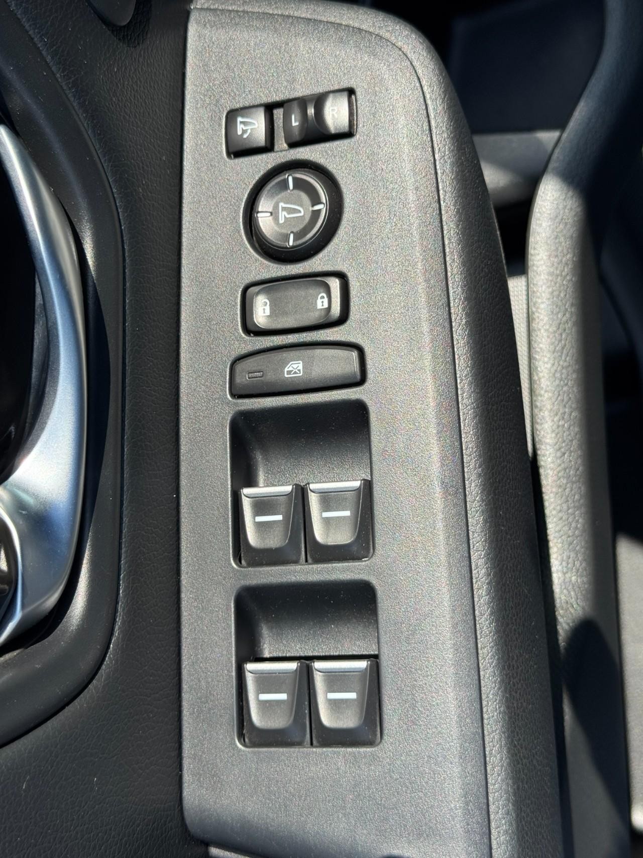 Honda Pilot Vehicle Full-screen Gallery Image 20