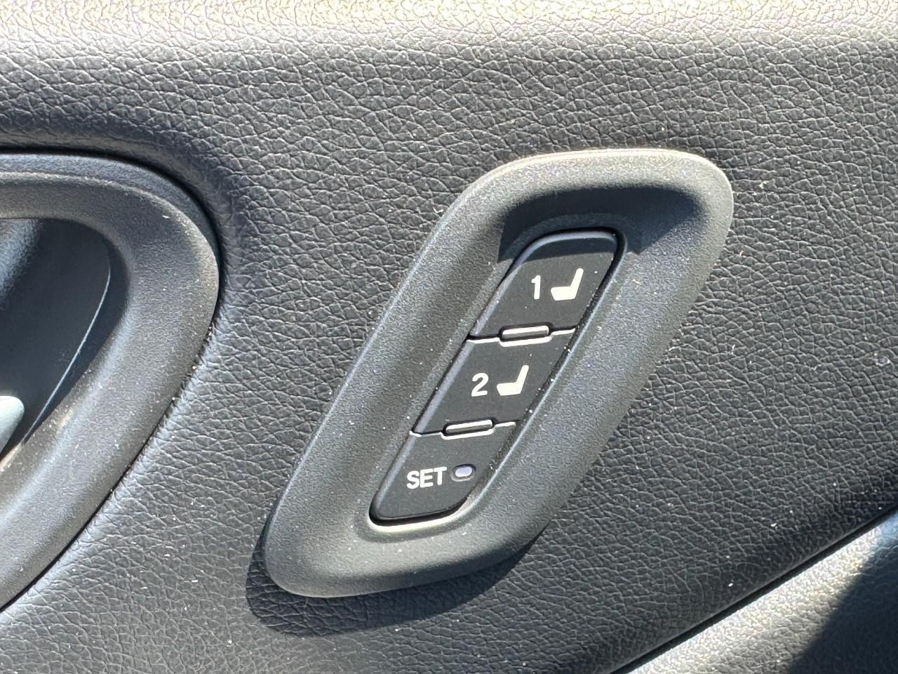 Honda Pilot Vehicle Full-screen Gallery Image 21