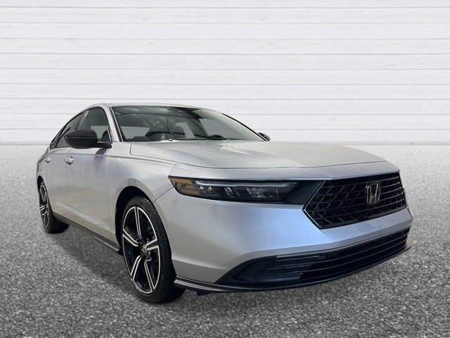 Honda Accord Hybrid Vehicle Full-screen Gallery Image 10
