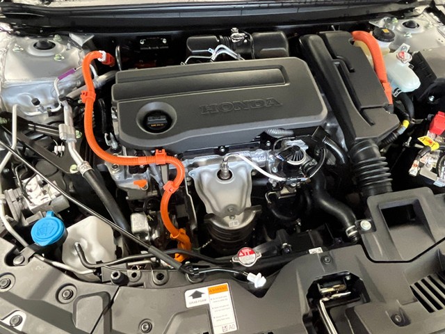 Honda Accord Hybrid Vehicle Full-screen Gallery Image 13