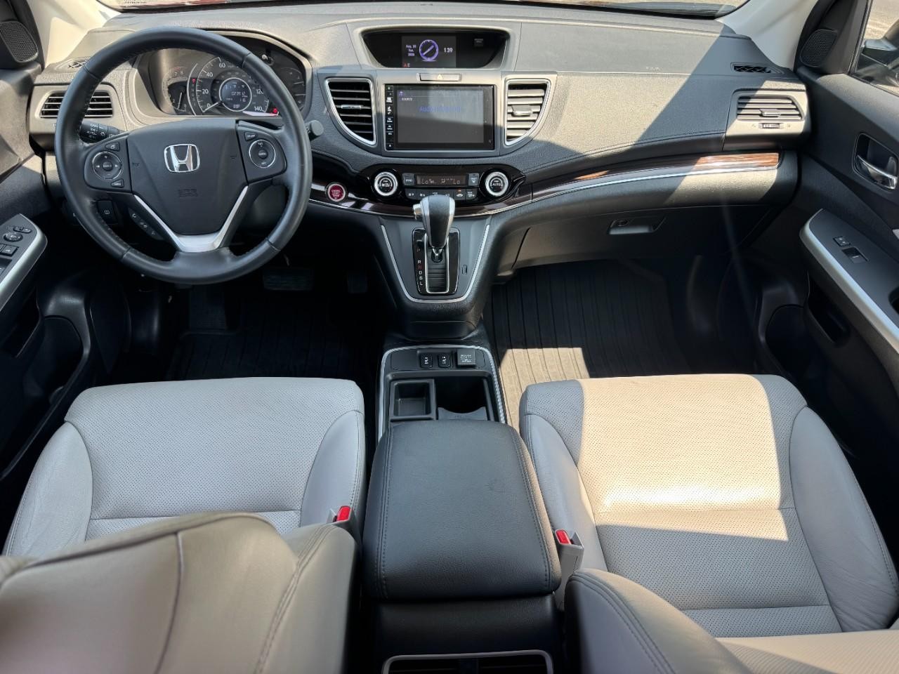 Honda CR-V Vehicle Full-screen Gallery Image 13