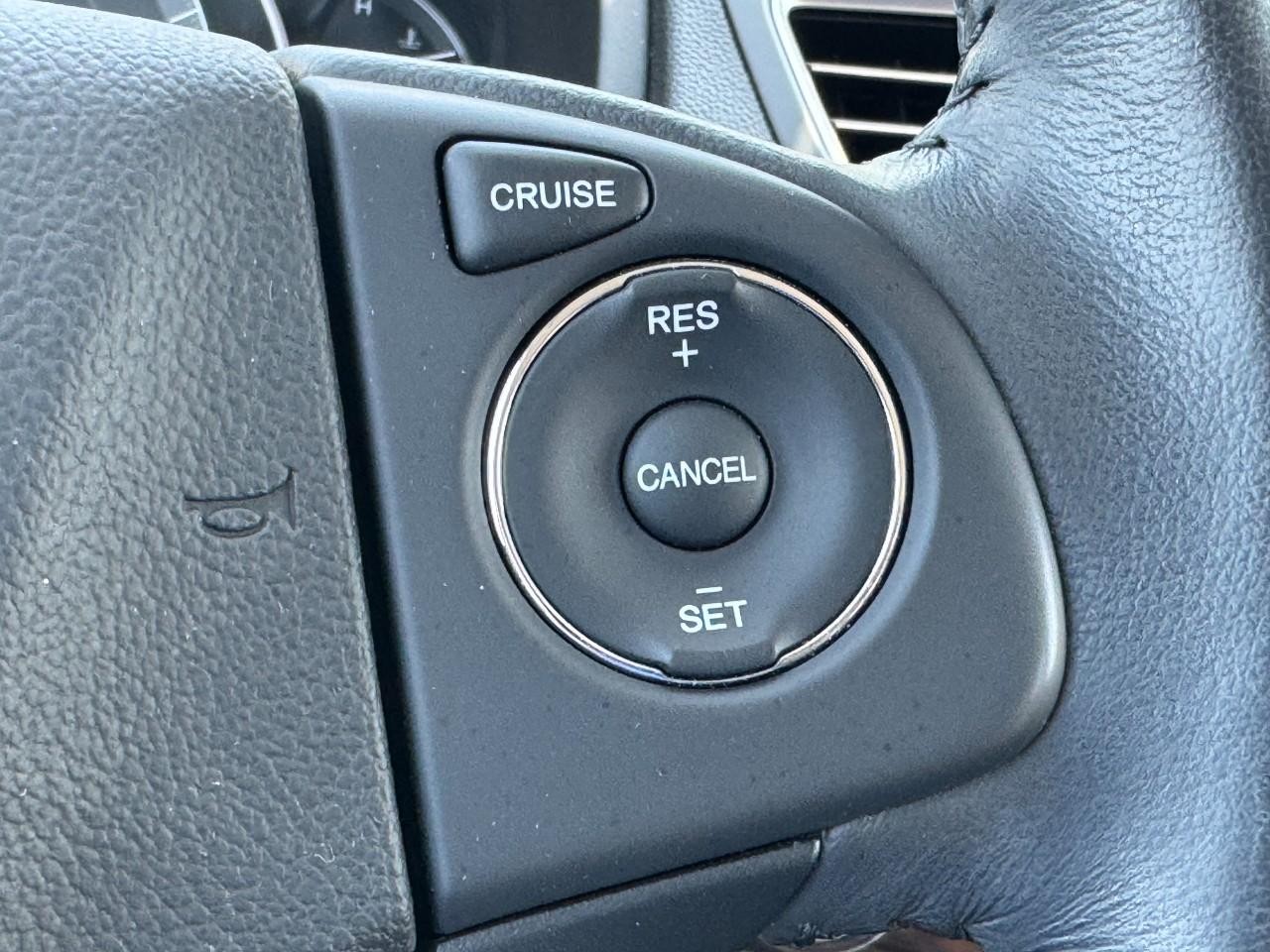 Honda CR-V Vehicle Full-screen Gallery Image 22