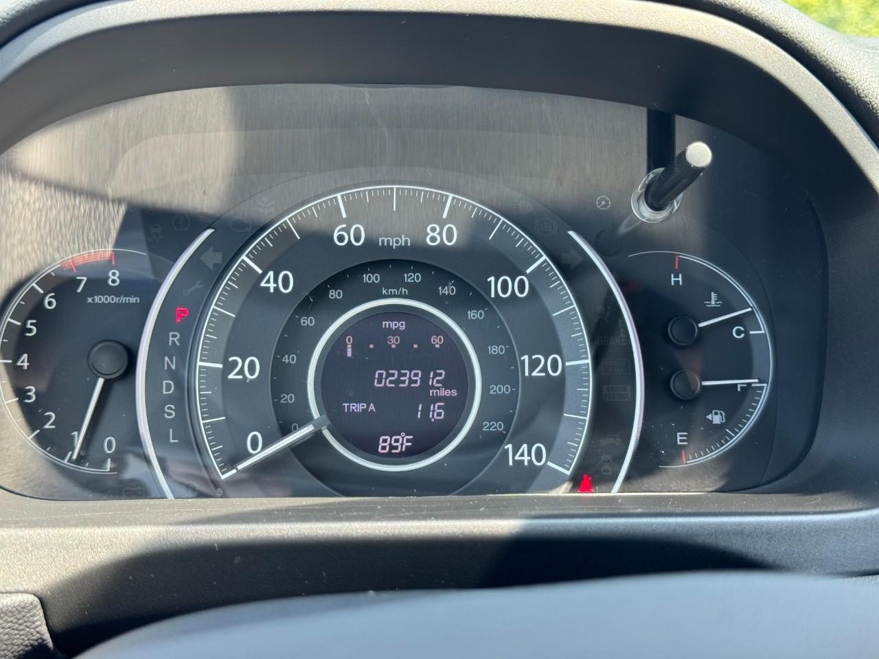 Honda CR-V Vehicle Full-screen Gallery Image 23