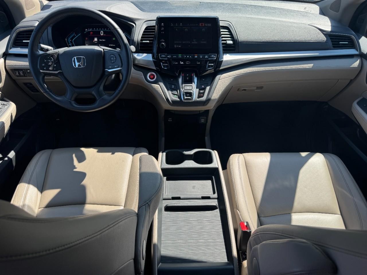 Honda Odyssey Vehicle Full-screen Gallery Image 13