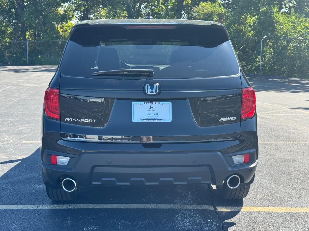Honda Passport Vehicle Full-screen Gallery Image 06