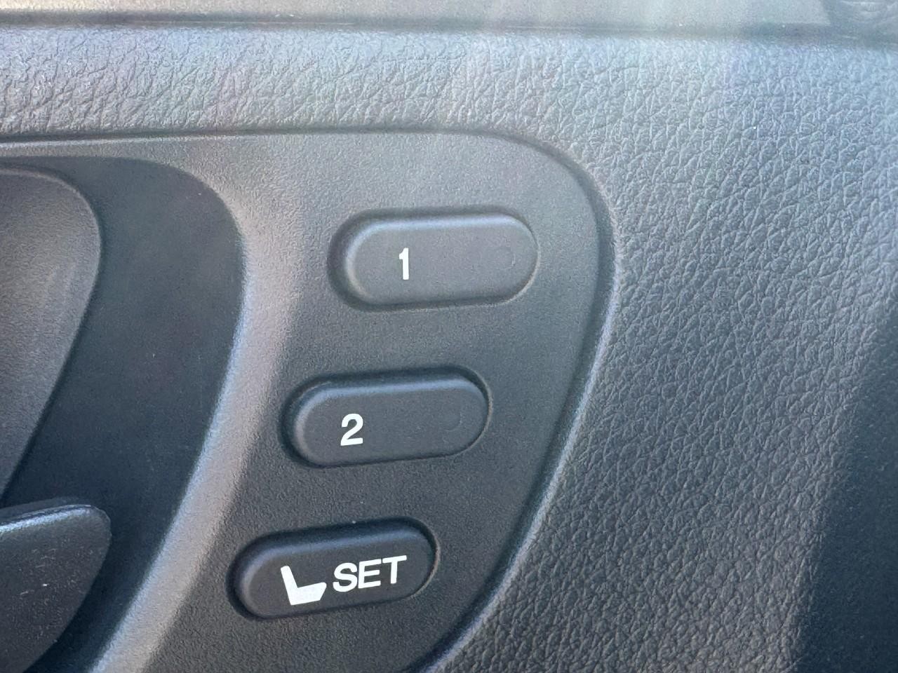 Honda Passport Vehicle Full-screen Gallery Image 19