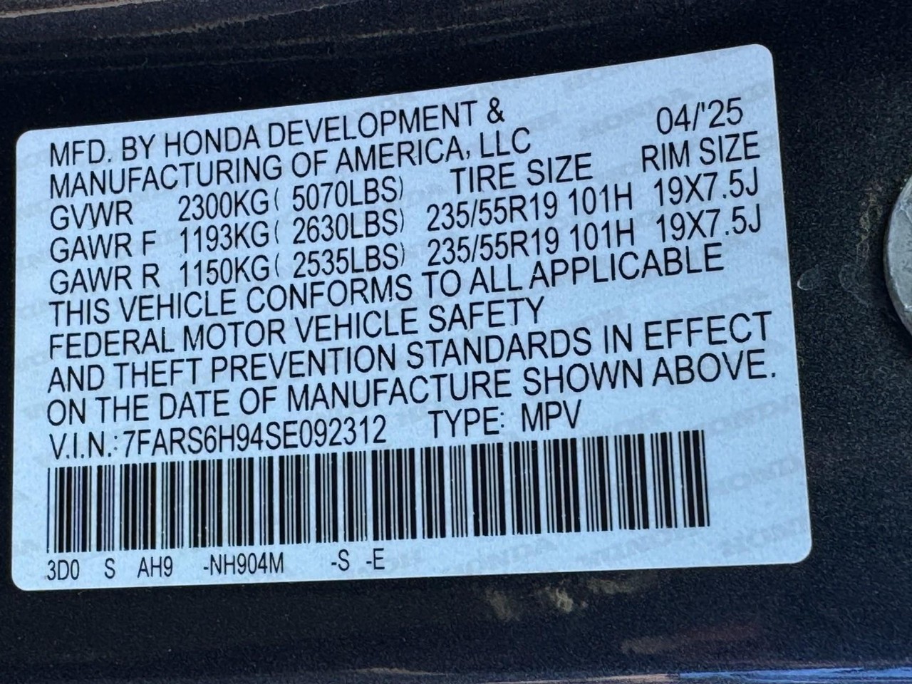 Honda CR-V Hybrid Vehicle Full-screen Gallery Image 27