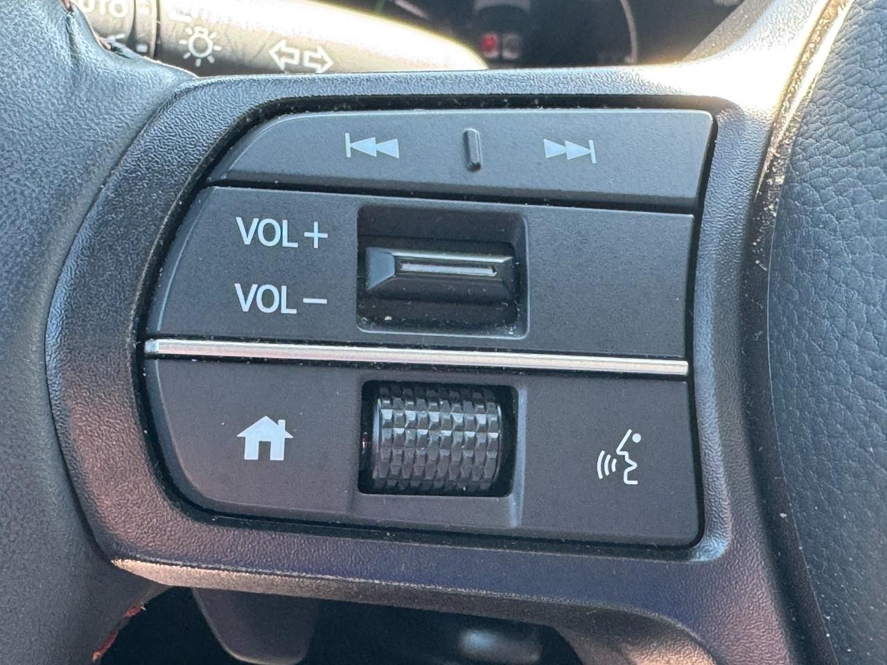 Honda CR-V Hybrid Vehicle Full-screen Gallery Image 22