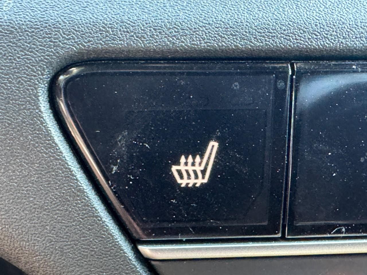 Honda CR-V Hybrid Vehicle Full-screen Gallery Image 25