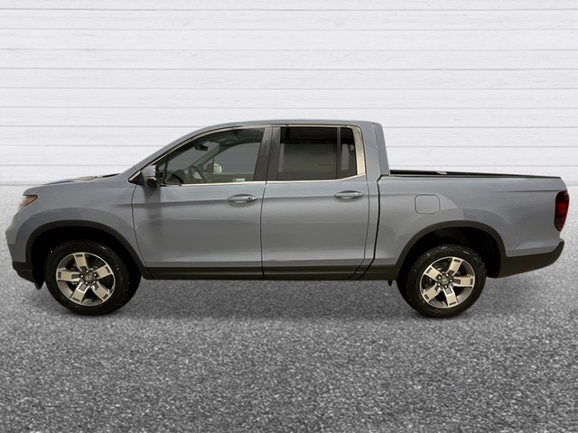 Honda Ridgeline Vehicle Full-screen Gallery Image 03