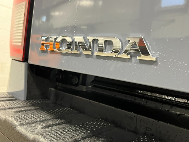 Honda Ridgeline Vehicle Full-screen Gallery Image 08