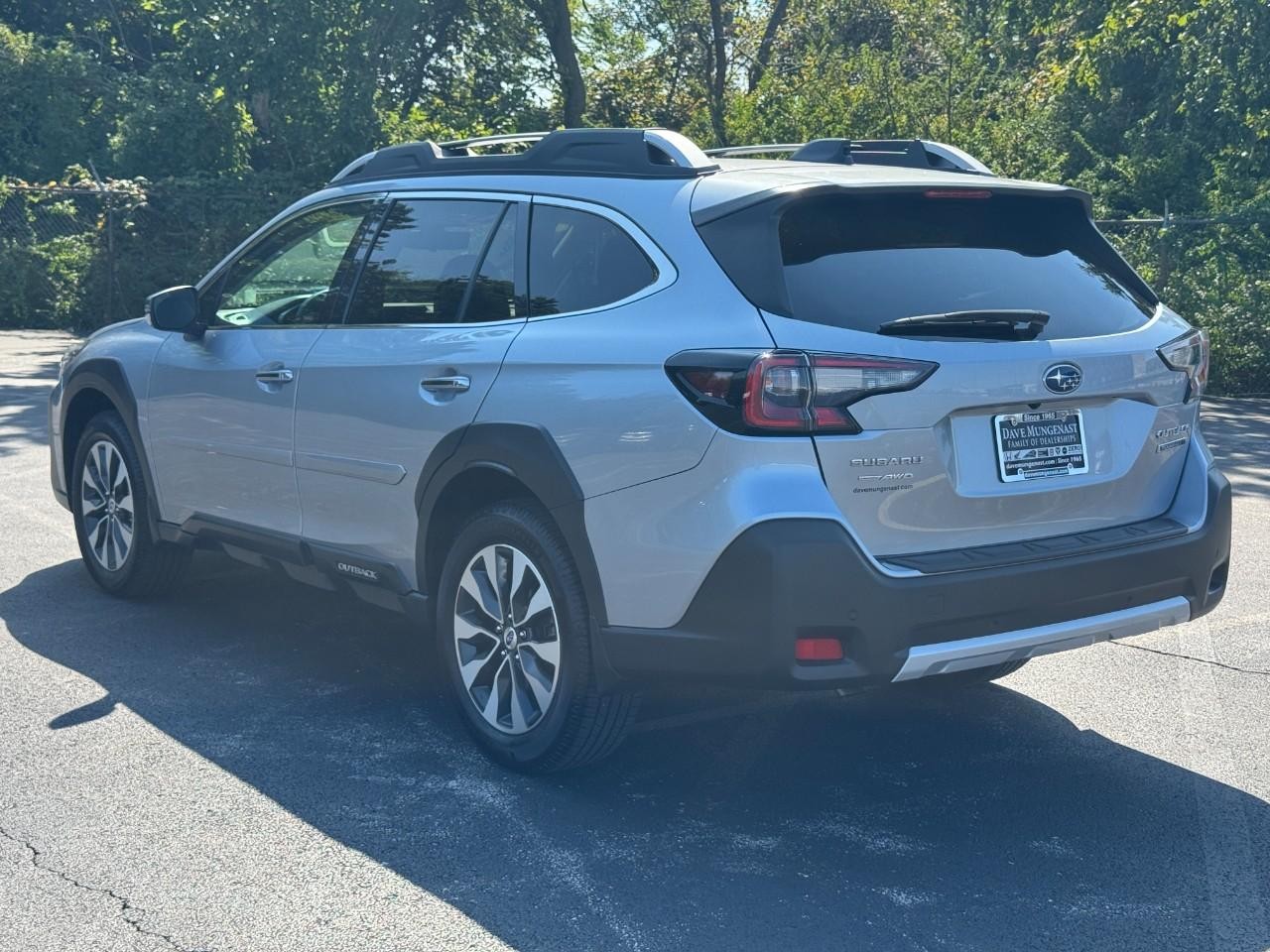 Subaru Outback Vehicle Full-screen Gallery Image 08