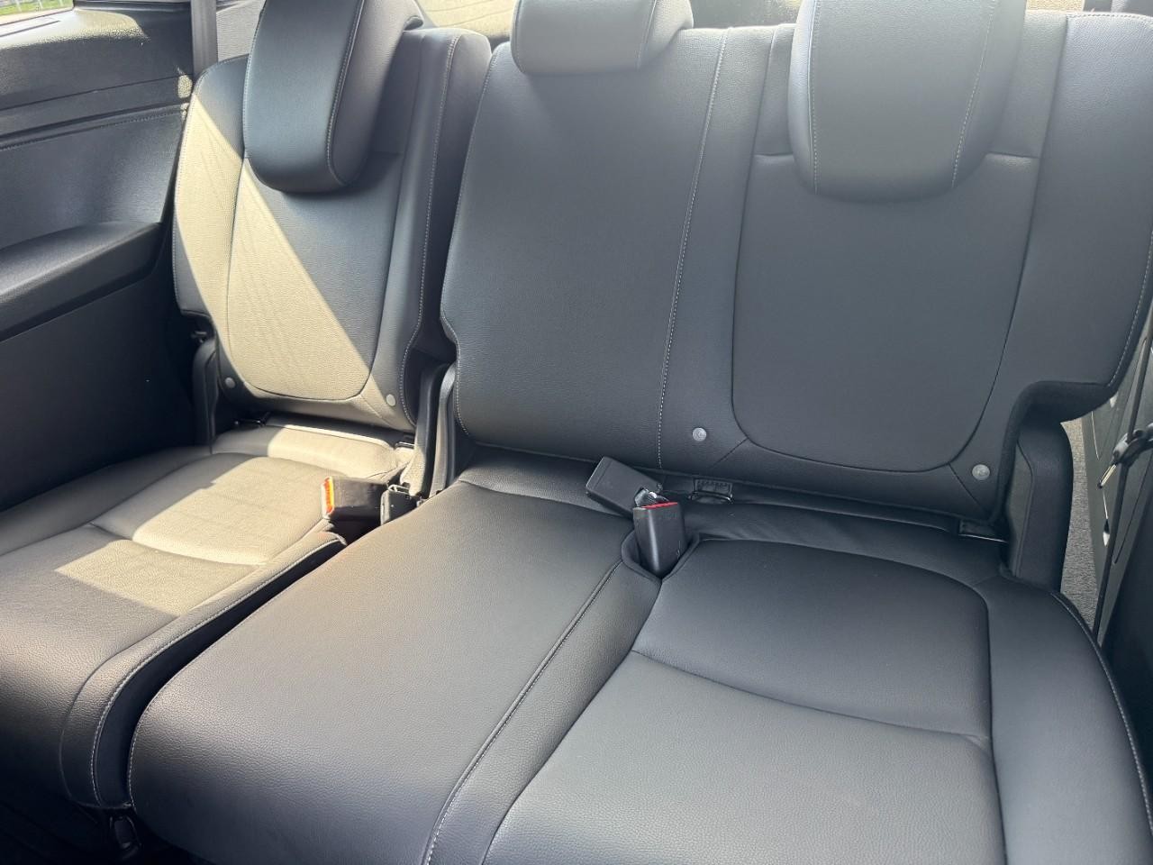 Honda Odyssey Vehicle Full-screen Gallery Image 13